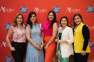 Maritza López, Pamela Pichardo, Paula Domínguez, Laura Villamán y Dary Claudia Bernardino.