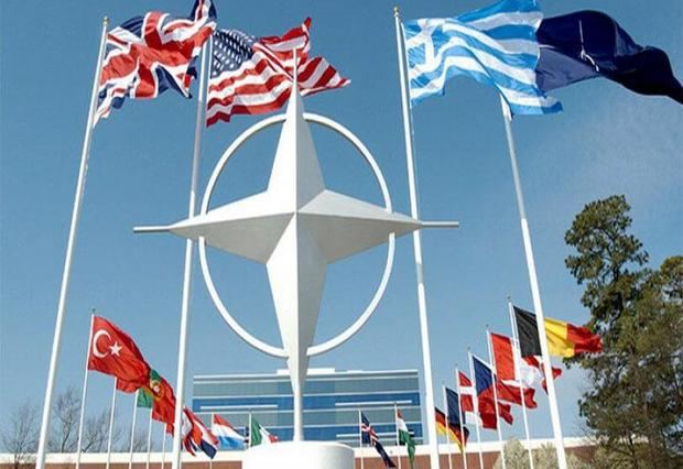 ¿Salida de Francia de la OTAN?