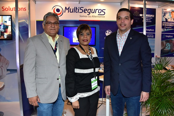 Octavio Vásquez , Darlene González y Huascar Ramírez