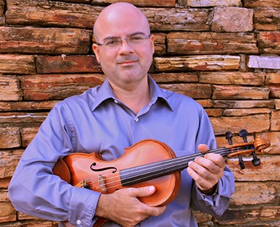 Omar Velázquez, violinista