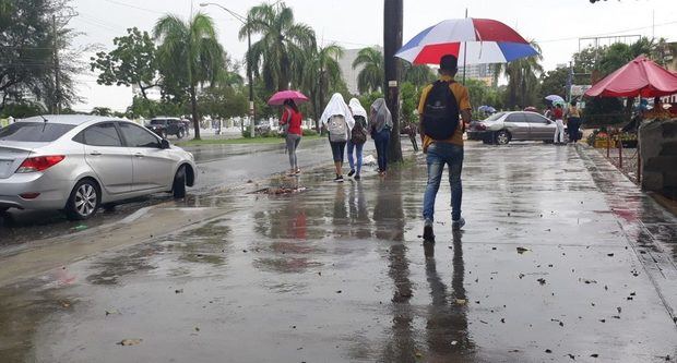 Avisos y alertas meteorológicas vigentes por persistencia de vaguada troposférica.