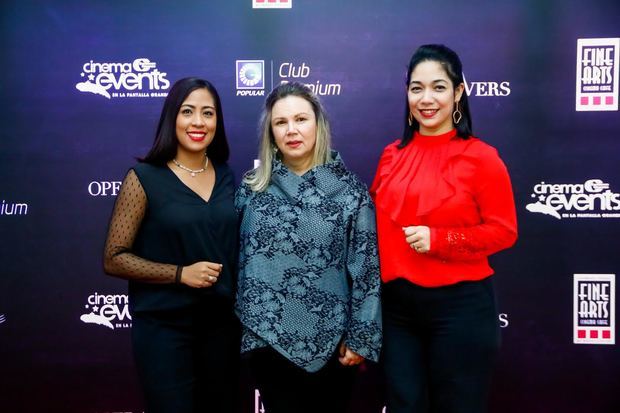 Nilka Pichardo, Margarita Miranda Mitrov y Massiel García.