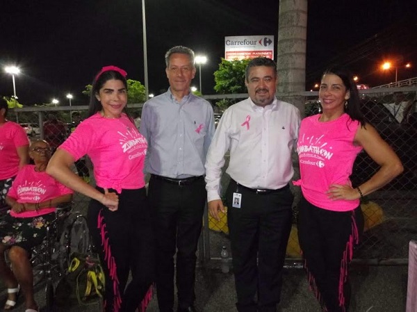 Olivier  Pellin y Gerardo García junto Bailarinas de Zumba