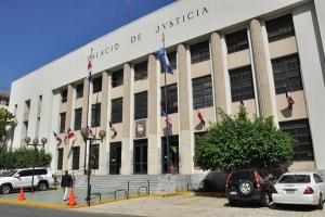 Poder Judicial suspende a dos alguaciles investigados por embargo a Altice