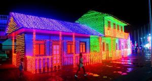 Alcaldía SDE inaugura tercera versión del parque de luces "Vive la Navidad"