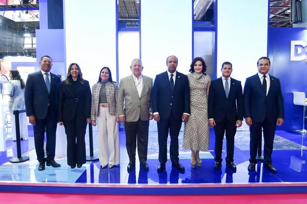 La ronda de reuniones de Top Resa, en Francia, fue liderada por el
presidente ejecutivo del Banco, Samuel Pereyra, y el área de
Negocios Turísticos.