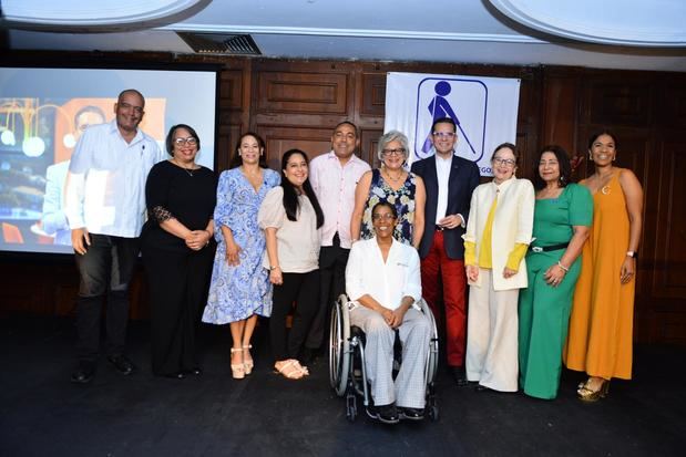 Junta Directiva del Patronato Nacional de Ciegos, filial Santiago. 