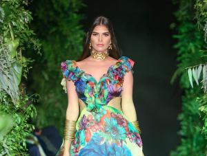 Giannina Azar presentó su propuesta en Dominicana Moda 2018