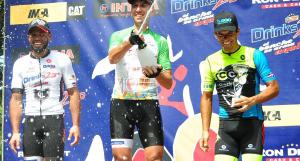 Alien García fue el gran ganador Máster A en Clásico de Ciclismo Triple 100