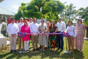 Primera dama, MICM, PepSico y ADOCEM inauguran remodelación del club público Juan Rodríguez, en La Vega