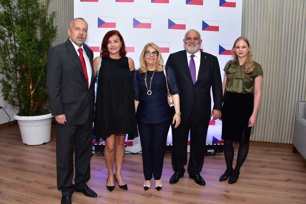 Vladimir Eisenbruk ,helena Eisenbruk , Angela lopez de Brea , jose Ramón brea y Petra novackova.