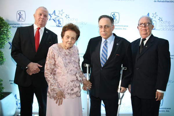 Arturo Pérez, Mary Pérez Vda. Marranzini, Celso Marranzini y José Espaillat