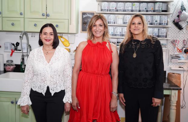 Marcela Flores, Pilar Flores y Katherine Mendez