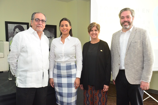 Miguel Escala, Estefanía George, Mariella Cantisano y Pablo Viñas