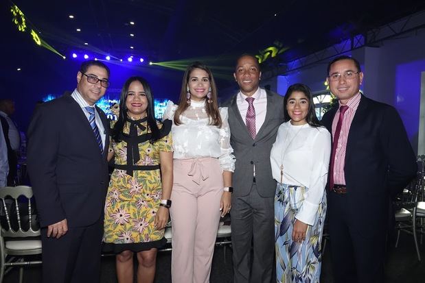 César Sosa, Damaris Sánchez, Lucidania Fernández, César Cruz, Nora Rodríguez, Elpidio García.
