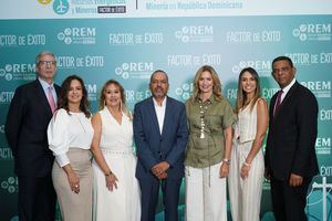 Luis Rafael Pellerano, Isabel Cristina Rolo, Isabel Figueroa de Rolo, Luis Santana, Julissa Báez, Arianna Rolo, Rolando Muñoz.