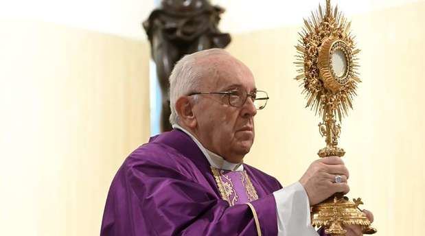 Papa Francisco, bendición. 