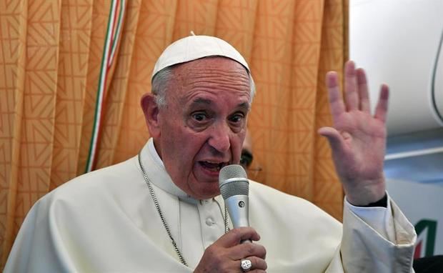 El papa pide a la comunidad internacional el fin de la ofensiva en Siria