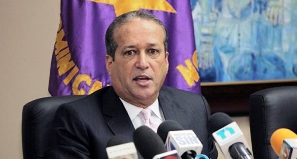 El precandidato presidencial del Partido de la Liberación Dominicana, PLD, Reinaldo Pared Pérez. 