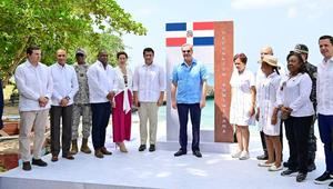 Presidente Abinader y ministro de Turismo dejan iniciados reconstrucción del Parque Nacional Submarino La Caleta