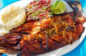 Pescado a la talla, plato emblemático de Acapulco con reconocimiento mundial