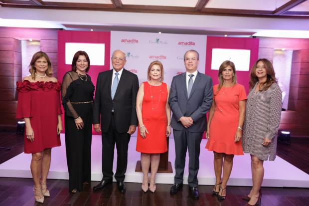 Pilar González, Lourdes López, Octavio González Nivar, Patricia González de Bergés, Maximo Cruz Ayala, Jacqueline González, Jacqueline Martínez.
