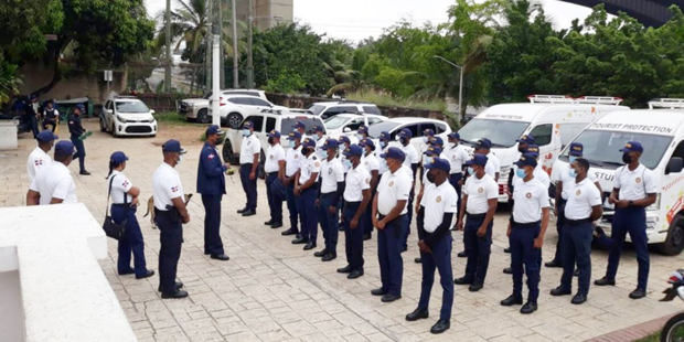 POLITUR gradúa 99 agentes en seguridad turística.