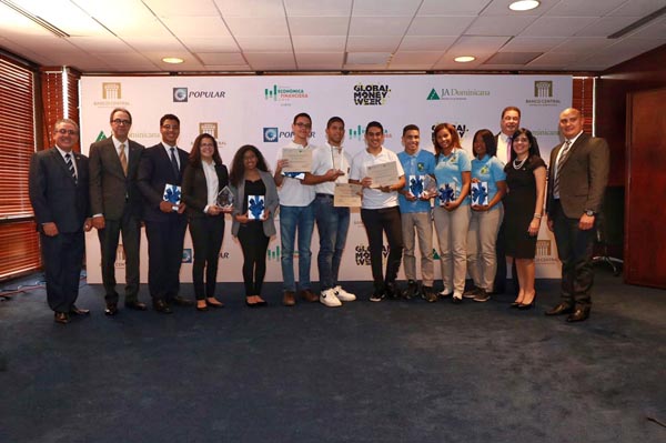 Ganadores del Premio Banquero Joven 2018