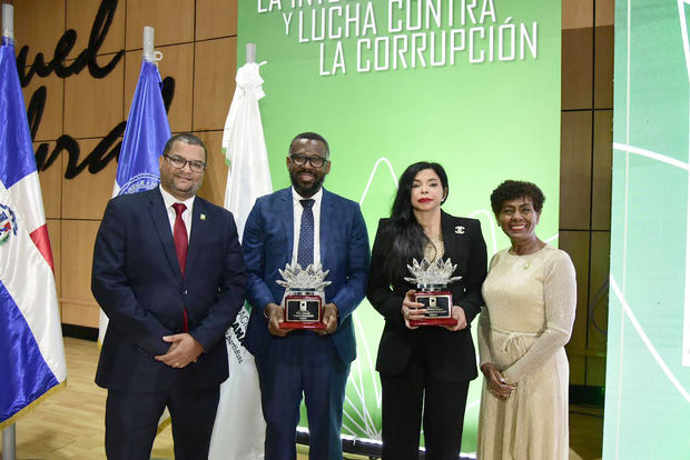 Joseph Abreu, Wilson Camacho, Yeni Berenice Reynoso y Fátima Lorenzo.