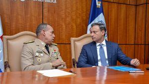 Procurador y presidente DNCD se unen para combatir el narcotráfico en RD