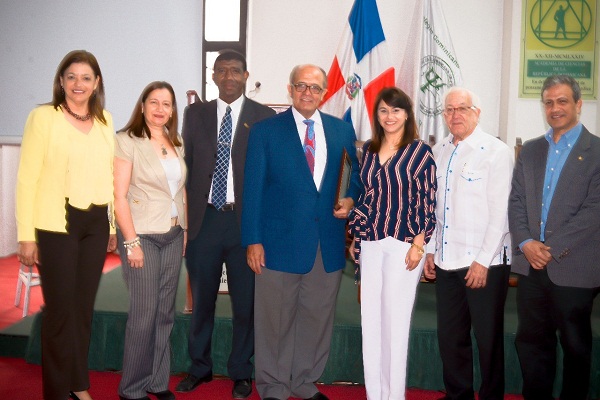  Edid Gil, Yanet Mejía, Nicanor Rodríguez Tejada, José Silié Ruiz, Celiné Madera y Luis Virgilio Ortíz.