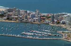 Punta del Este festeja 110 años y busca ser el "balneario top" de Suramérica