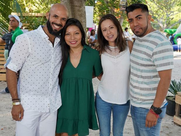 Heraclito Paniagua, Gabriela Morales, Belem Tapia y Francisco Cerón.