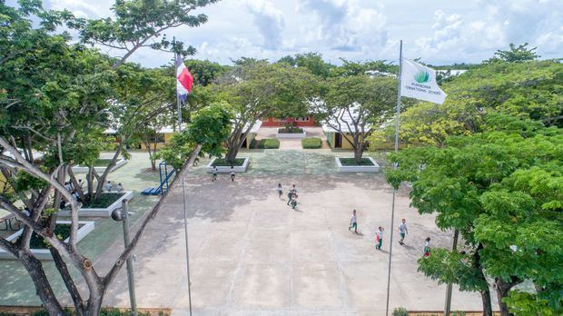 Puntacana International School.