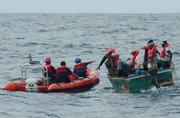 Armada dirige búsqueda de yola supuestamente a la deriva con indocumentados.