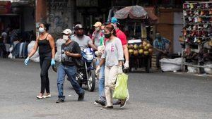 El ministro de Salud dice que se evalúa volver al estado de emergencia
 
