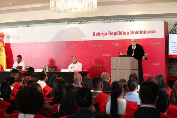 La Universidad Nebrija celebra la primera ceremonia
de graduación en República Dominicana.