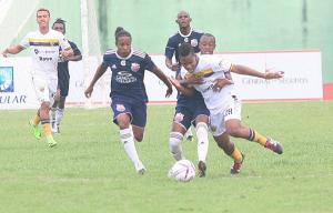 Unev Sport Club y Jarabacoa van por un puesto de las finales de fútbol de la Serie B