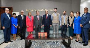 Jueces de la JCE se reúnen con observadores electorales de la OEA