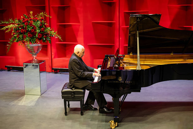Rafael Solano estrenó el gran piano de concierto.