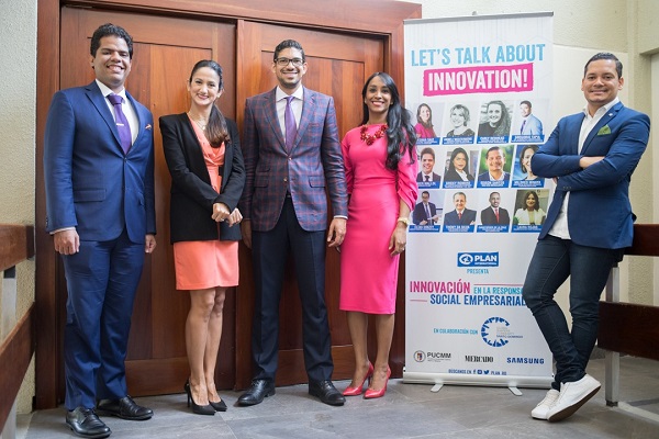 Rainier Mallol, Crystal Fiallo, Gregorio Tapia, Paola Jiménez y Edison Santos.