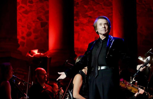 Raphael sinfónico y apasionado causó furor en el Carnegie Hall de Nueva York.