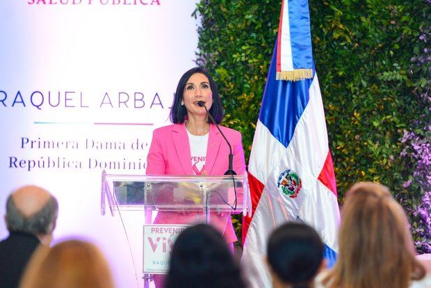 Raquel Arbaje,  inicio este lunes a la campaña de chequeos gratuitos para detectar cáncer de mama que se extenderá hasta el final de año.