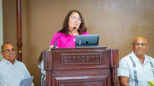 Rebeca Latorraca, directora USAID