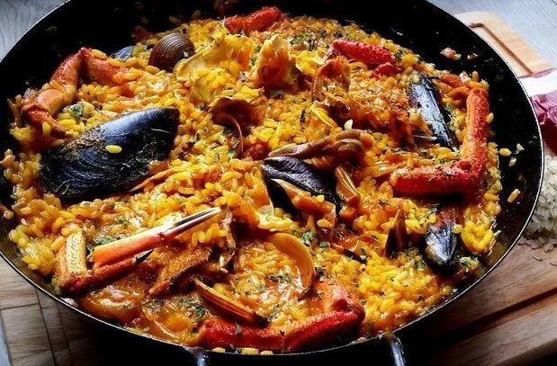 Carmencita abre una filial en Estados Unidos, donde triunfa su kit de paella.