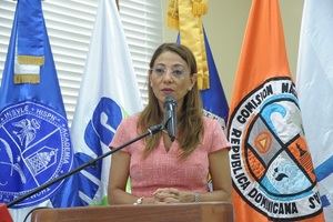 Representante de la OPS Alma  Morales