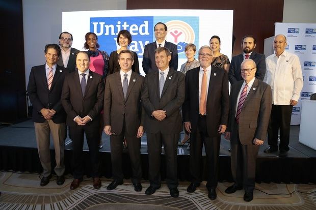 Representantes y colaboradores de United Way