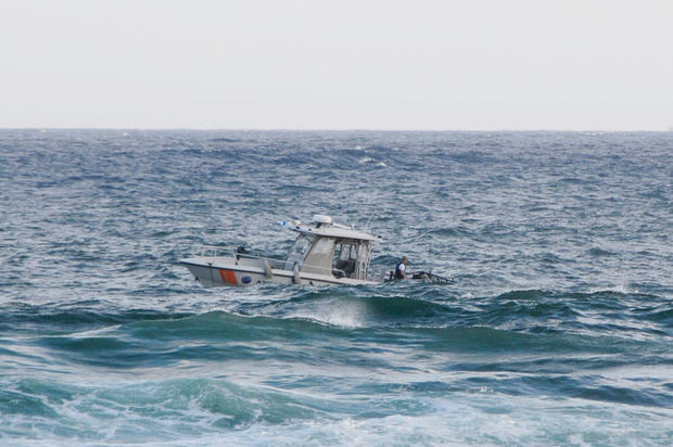 Rescatan a 2 dominicanos que pasaron 14 dí­as a la deriva en Caribe colombiano.