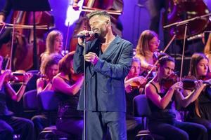  Ricky Martin ofrecerá un concierto en R.Dominicana junto a la Orquesta Sinfónica Nacional