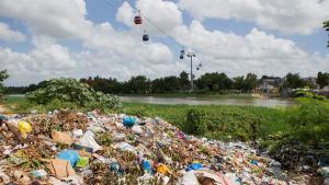 Ríos Ozama e Isabela, ruta de la basura de Santo Domingo